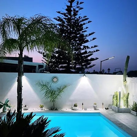 Dimari Villa *